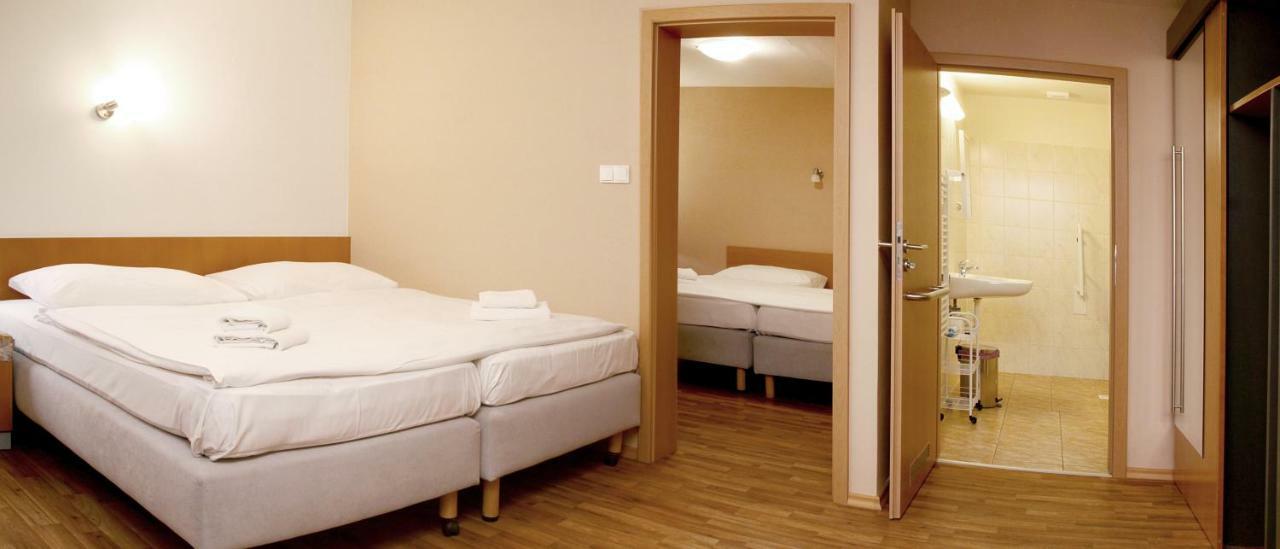 Sedlecky Dvur Hotel Sedlec  Ngoại thất bức ảnh
