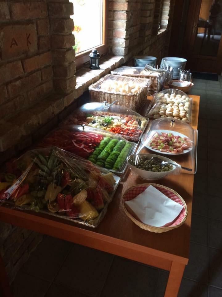 Sedlecky Dvur Hotel Sedlec  Ngoại thất bức ảnh
